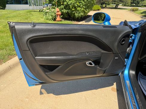Used 2019 Dodge Challenger SXT w/ Blacktop Package RWD image 15