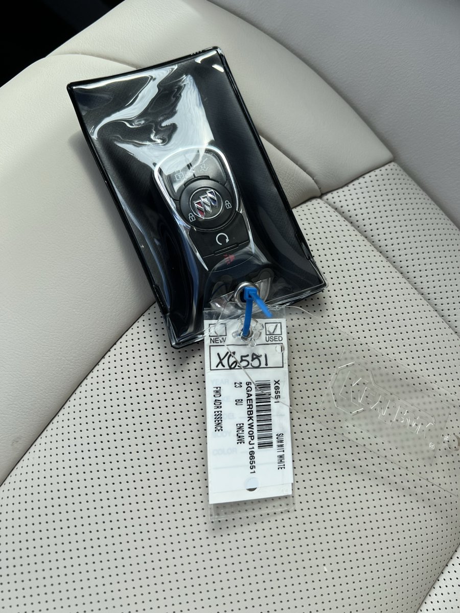 Used 2023 Buick Enclave Essence w/ Experience Buick Package FWD image 37