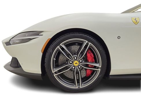 Used 2024 Ferrari Roma RWD image 13
