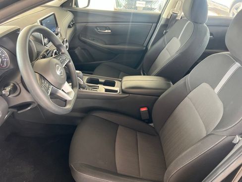 Certified 2023 Nissan Sentra SV FWD image 4