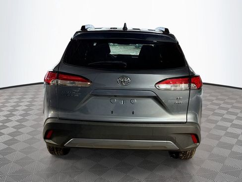 Used 2022 Toyota Corolla Cross LE w/ Moonroof Package image 7