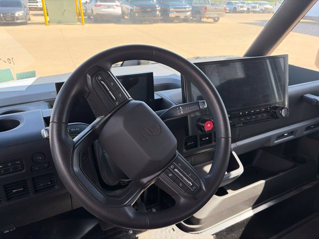 Used 2024 Chevrolet Brightdrop 600 w/ Commercial Equipment Package AWD/4WD image 7