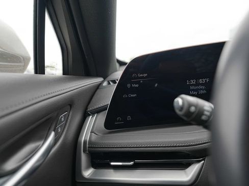 Used 2025 Cadillac XT4 Premium Luxury AWD/4WD image 38