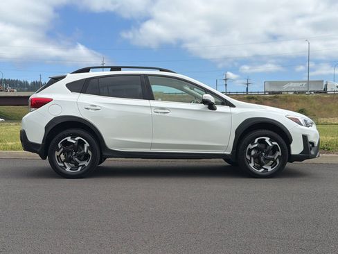 Used 2023 Subaru Crosstrek 2.5i Limited AWD/4WD image 2