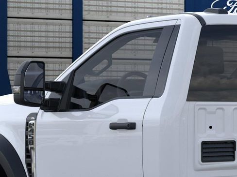 New 2026 Ford F450 XL w/ XL Chrome Package RWD image 20