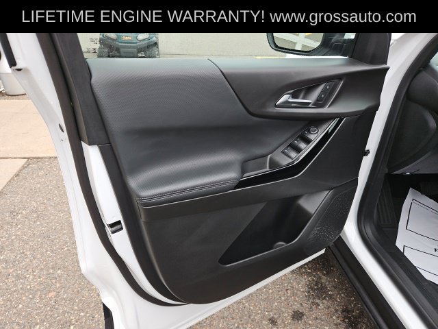 Used 2025 Chevrolet Equinox LT AWD/4WD image 15