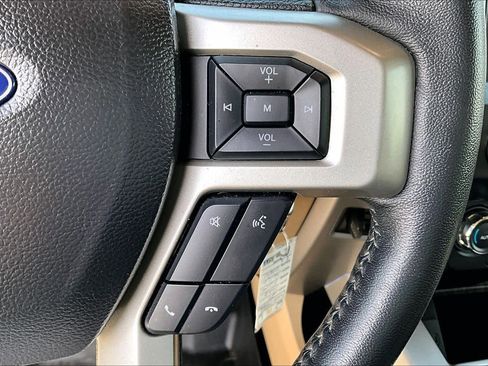 Used 2020 Ford F250 Lariat w/ Lariat Value Package image 21