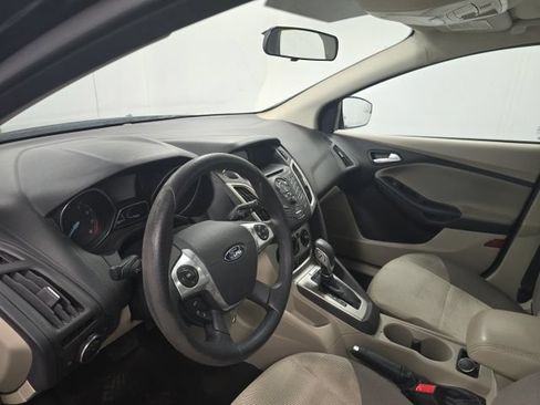 Used 2014 Ford Focus SE FWD image 24