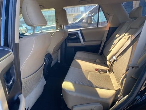 Used 2014 Toyota 4Runner SR5 image 10