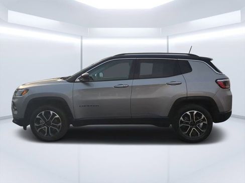 Used 2022 Jeep Compass Limited image 6