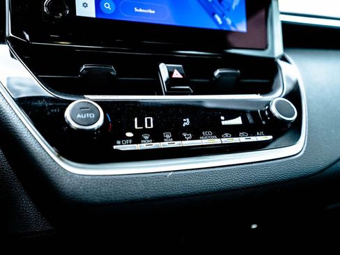 Used 2024 Toyota Corolla LE FWD image 7