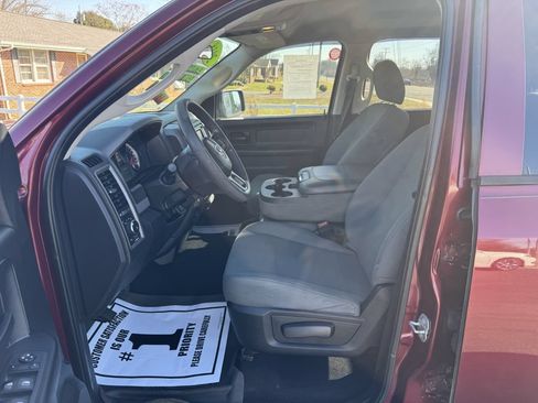 Used 2018 RAM 1500 Express RWD image 9