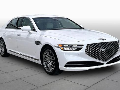 Used 2021 Genesis G90 5.0 Ultimate RWD image 3