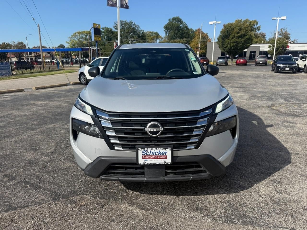 Used 2024 Nissan Rogue S AWD/4WD image 10