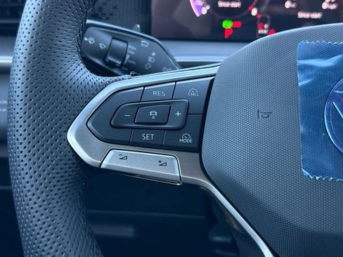 New 2026 Volkswagen Tiguan SE R-Line image 37