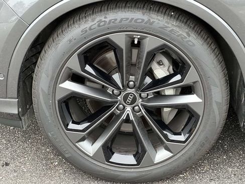 Certified 2026 Audi Q7 3.0T Premium Plus w/ Premium Plus Package AWD/4WD image 10