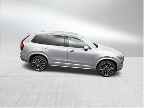 New 2026 Volvo XC90 B5 Ultra AWD/4WD image 18