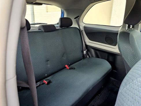 Used 2007 Toyota Yaris 2-Door Hatchback image 25