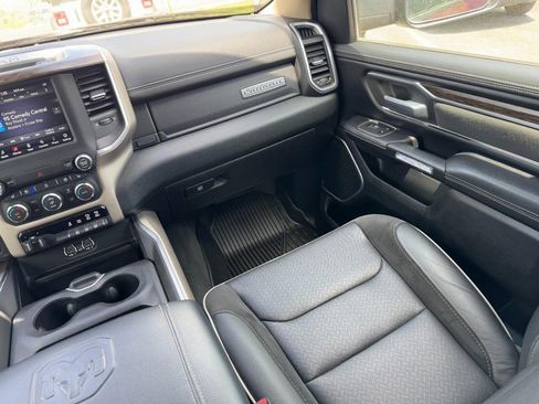 Used 2020 RAM 1500 Laramie AWD/4WD image 17