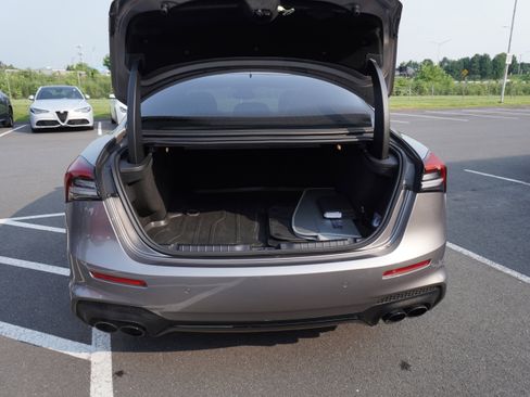 Used 2022 Maserati Ghibli Modena image 33