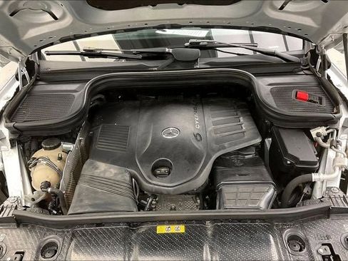 Used 2021 Mercedes-Benz GLS 450 4MATIC image 29