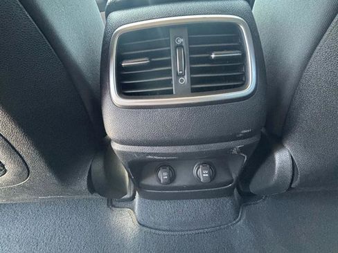 Used 2020 Kia Sorento AWD V6 image 23