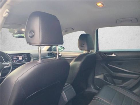 Used 2023 Volkswagen Jetta SE image 11