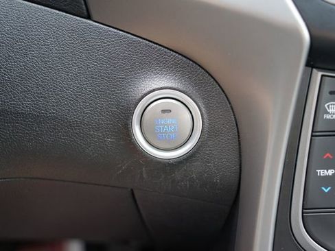 Used 2016 Hyundai Elantra Limited FWD image 18
