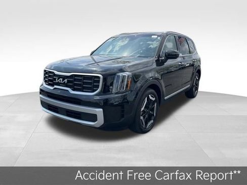 Certified 2025 Kia Telluride S image 4