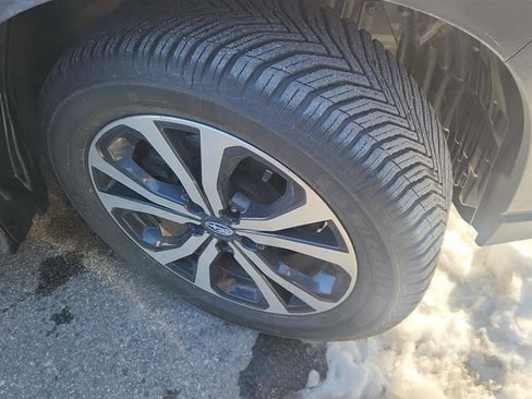 Used 2020 Subaru Forester Limited w/ Popular Package #3 image 2