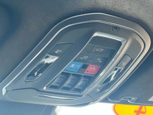 Used 2024 Jeep Wagoneer Launch Edition image 39