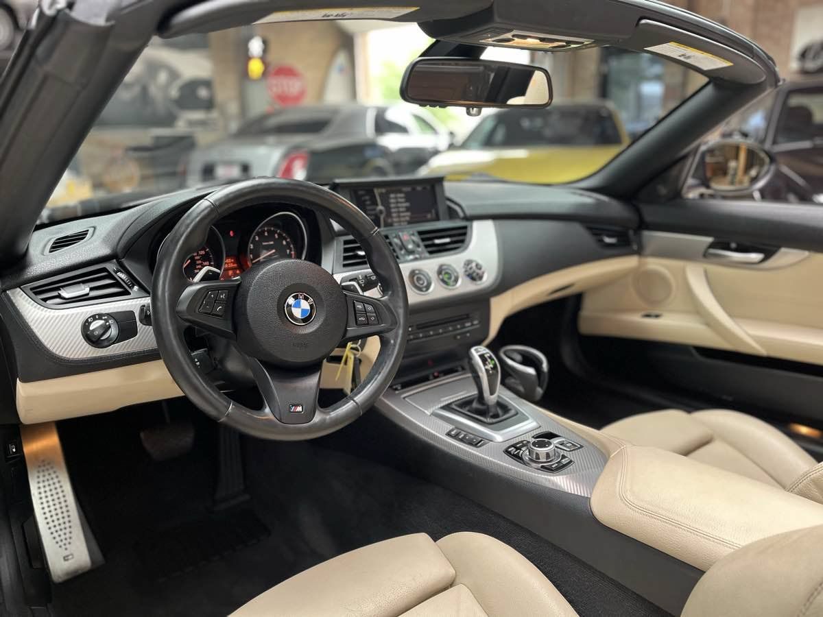 Used 2013 BMW Z4 sDrive35i RWD image 9