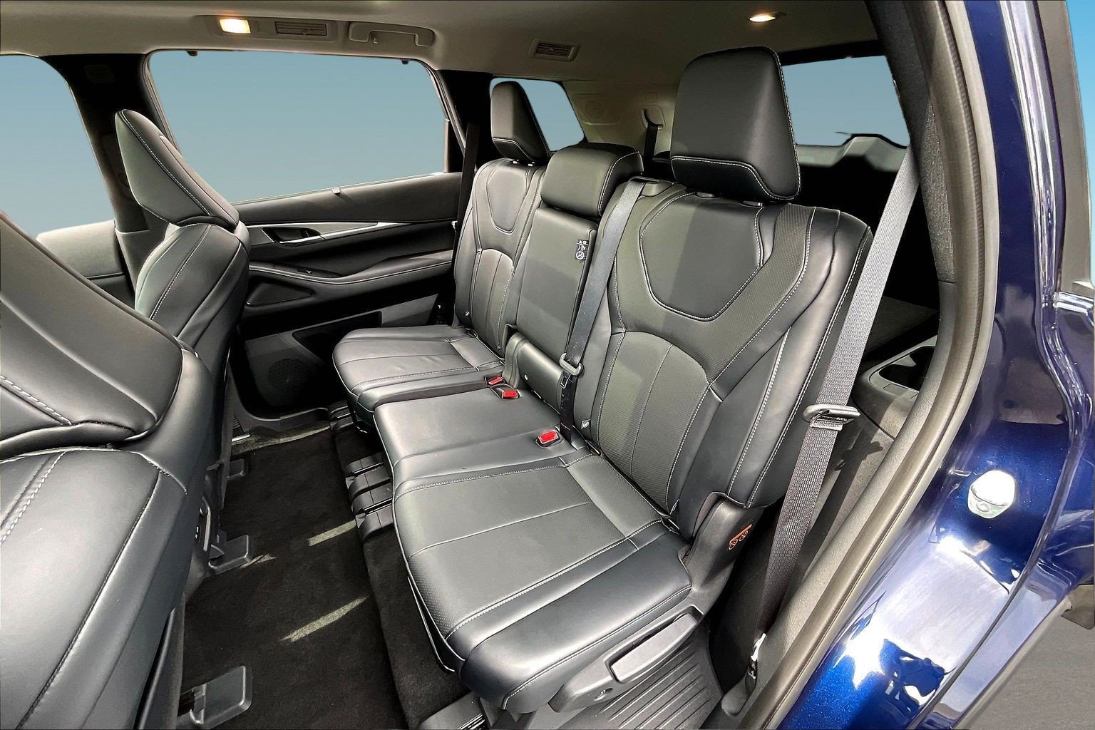 Certified 2023 INFINITI QX60 Luxe w/ Cargo Package AWD/4WD image 21