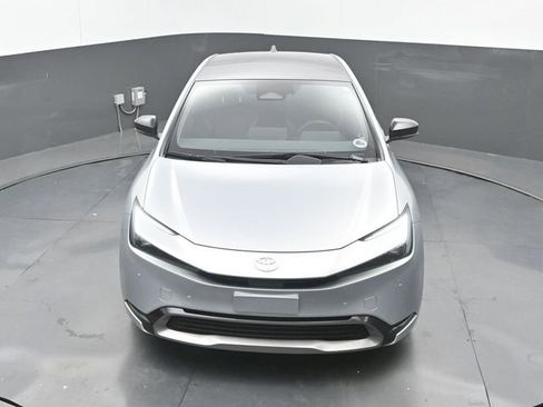 Used 2023 Toyota Prius XLE FWD image 14