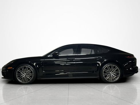 Used 2023 Porsche Panamera image 2