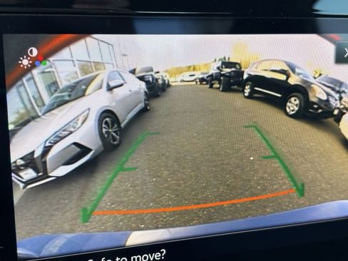 Used 2025 Volkswagen Jetta SE image 30