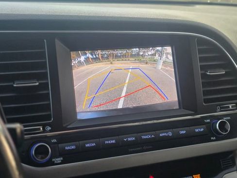Used 2018 Hyundai Elantra Value Edition FWD image 38