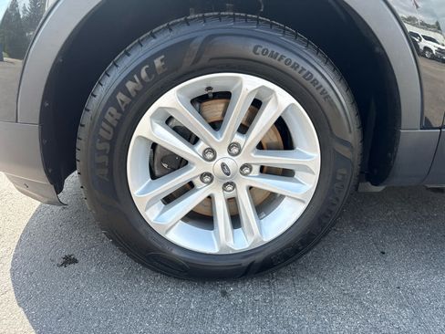 Used 2014 Ford Explorer XLT w/ Equipment Group 202A AWD/4WD image 9