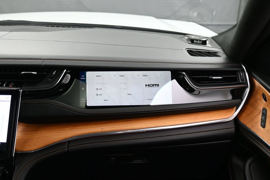 Used 2025 Jeep Grand Cherokee L Summit AWD/4WD image 37