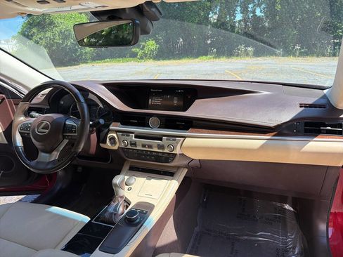 Used 2018 Lexus ES 350 w/ Premier Package FWD image 26
