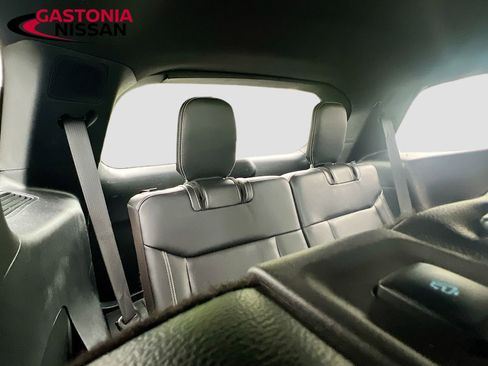 Used 2020 Ford Explorer ST AWD/4WD image 37