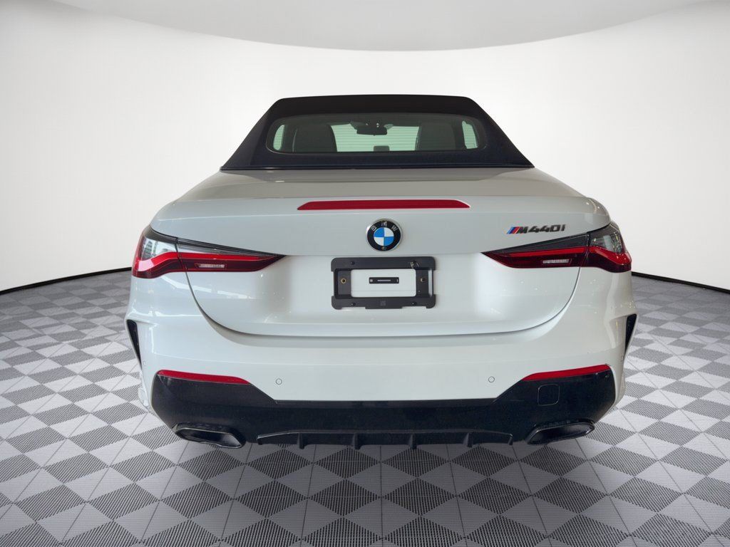 Certified 2024 BMW M440i Convertible RWD image 8