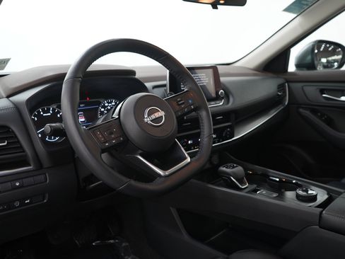 Used 2023 Nissan Rogue SV w/ SV Premium B Package AWD/4WD image 24