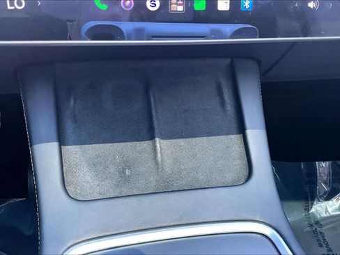 Used 2022 Tesla Model Y Long Range AWD/4WD image 33
