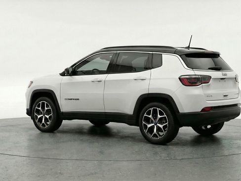 Used 2025 Jeep Compass Limited AWD/4WD image 6