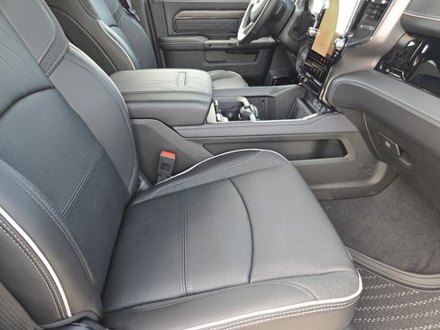 New 2026 RAM 2500 Limited image 11