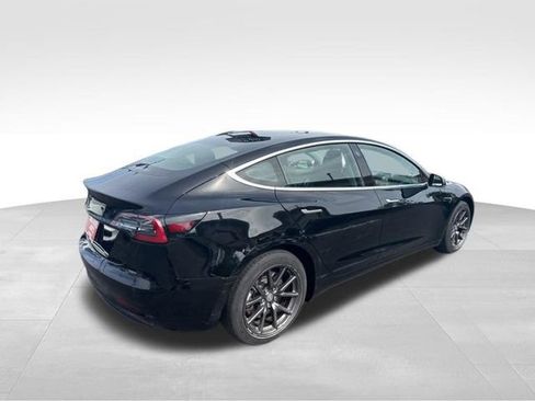 Used 2019 Tesla Model 3 Standard Range Plus RWD image 2