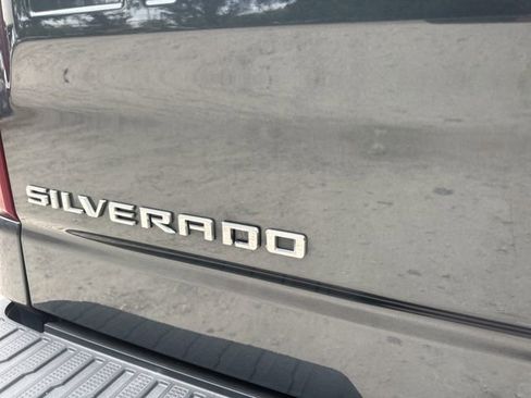 Used 2021 Chevrolet Silverado 1500 LT w/ Convenience Package II RWD image 46