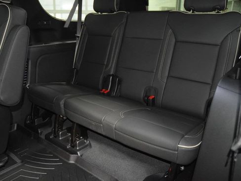 New 2026 Chevrolet Suburban Premier AWD/4WD image 44