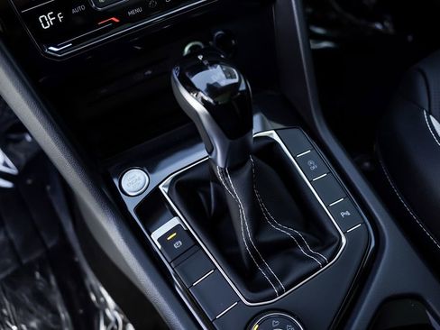 New 2026 Volkswagen Taos SEL AWD/4WD image 18